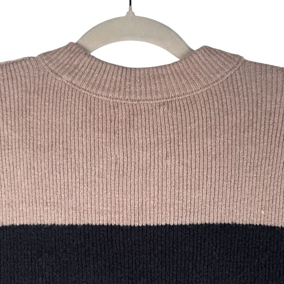 Abercrombie&Fitch Women’s Oversized Sweater Crewneck Tan/Black Stripe Size S - Picture 6 of 8
